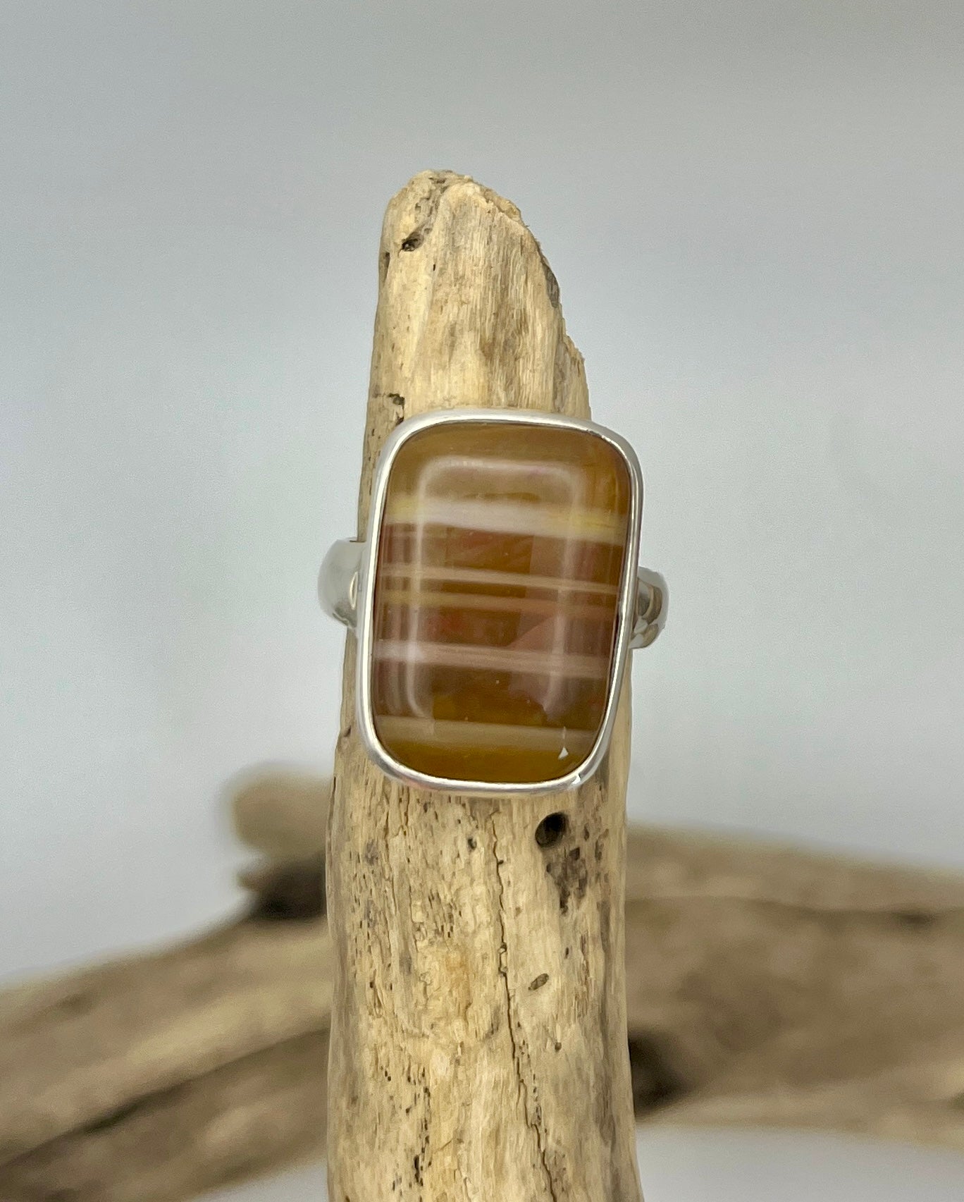 Honey Lane Waterline Agate Ring