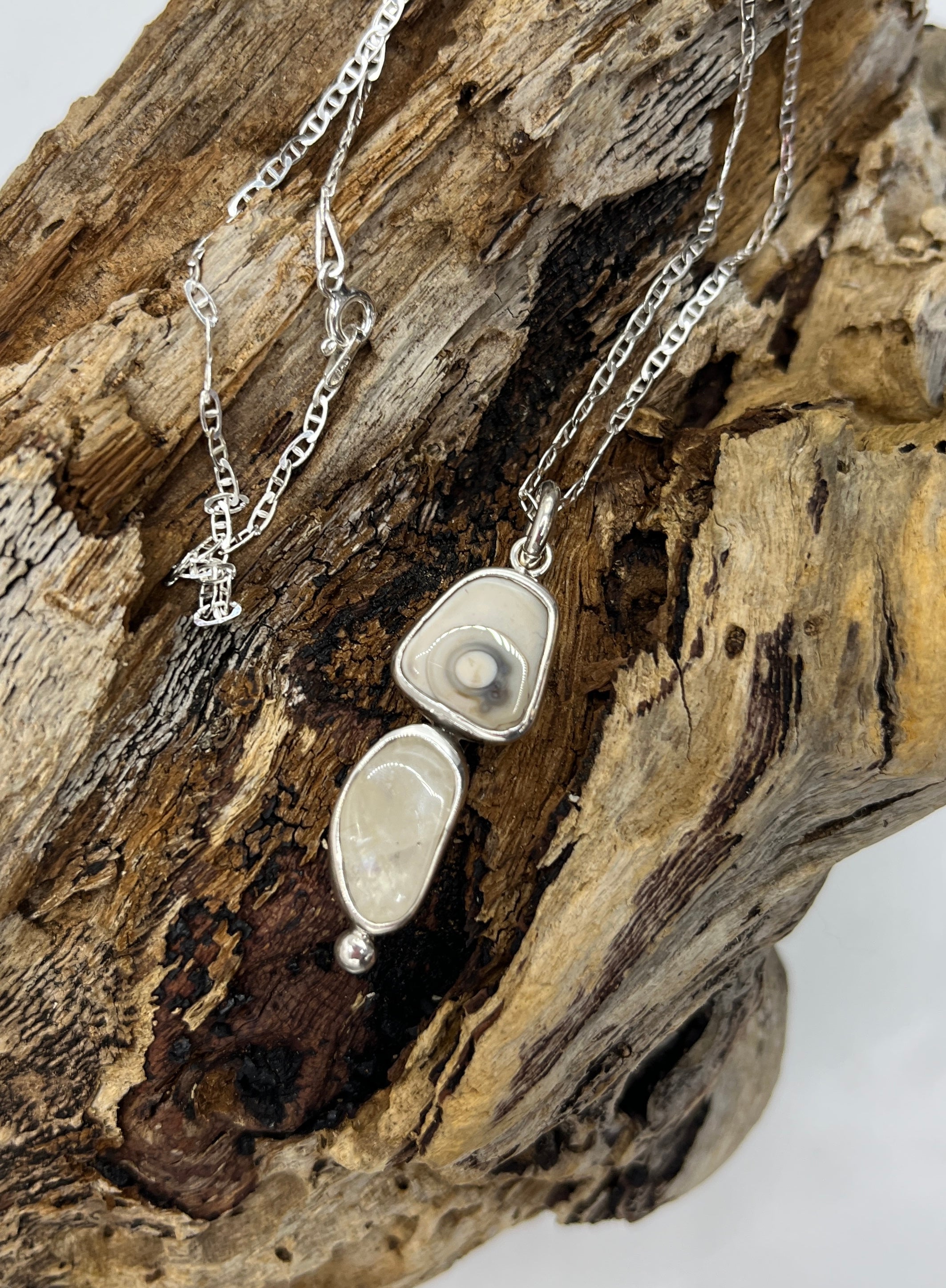 Vanilla Agate Pendant