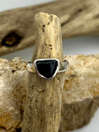 Tiger Tears Spinel Gemstone Ring