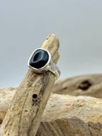 Tiger Tears Spinel Gemstone Ring