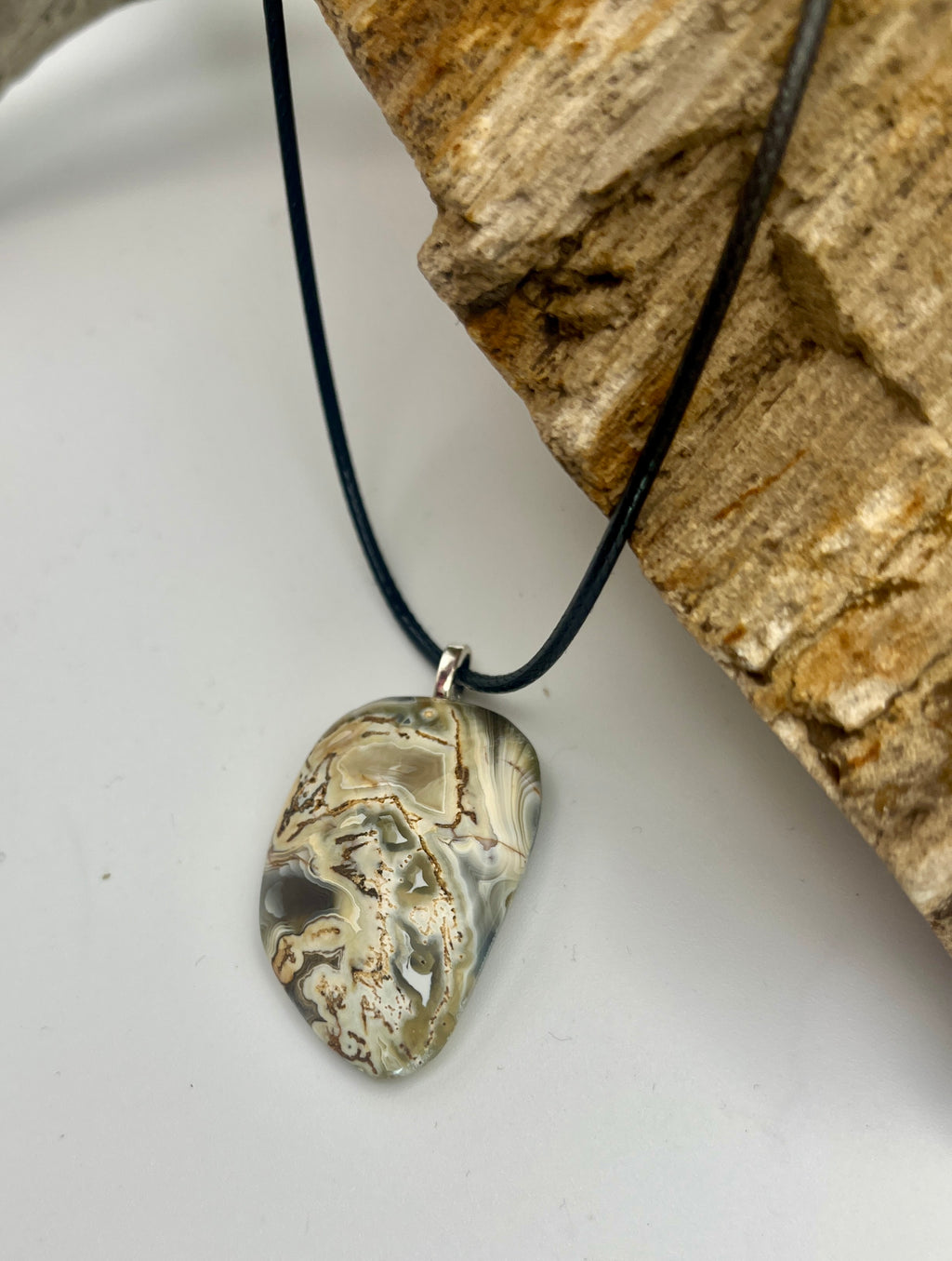 Jelly Belly Agate Pendant