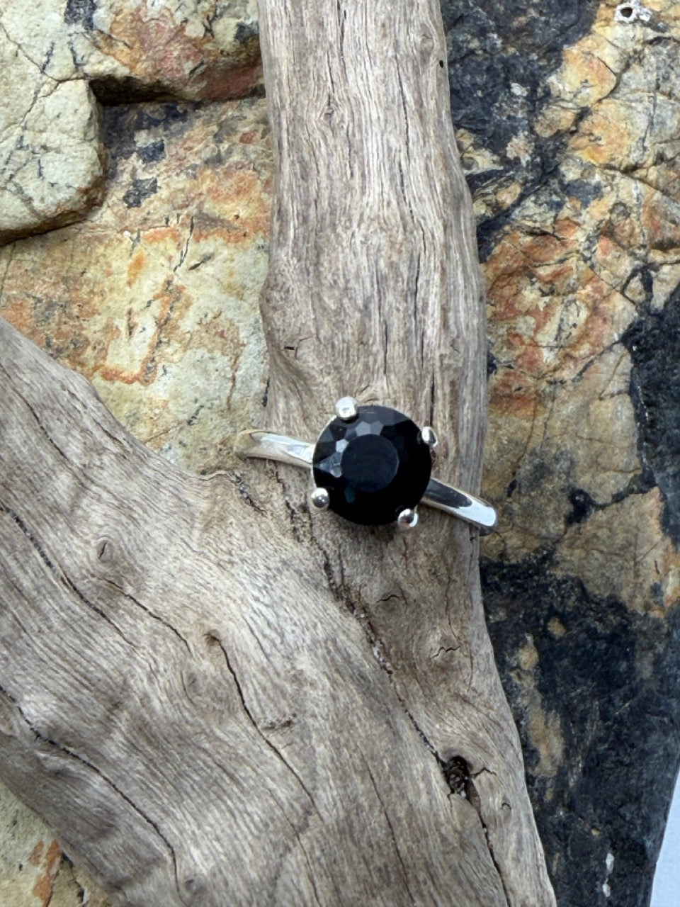 Elegant Tasmanian Spinel Gemstone Ring