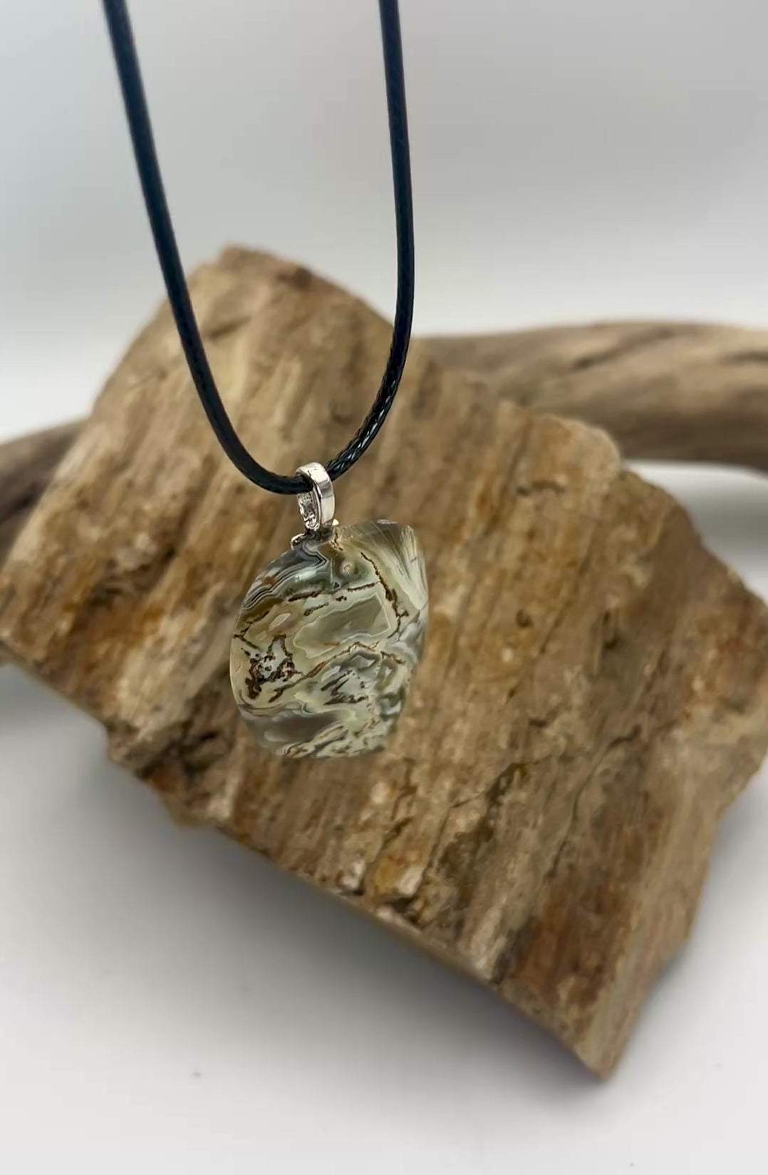 Jelly Belly Agate Pendant